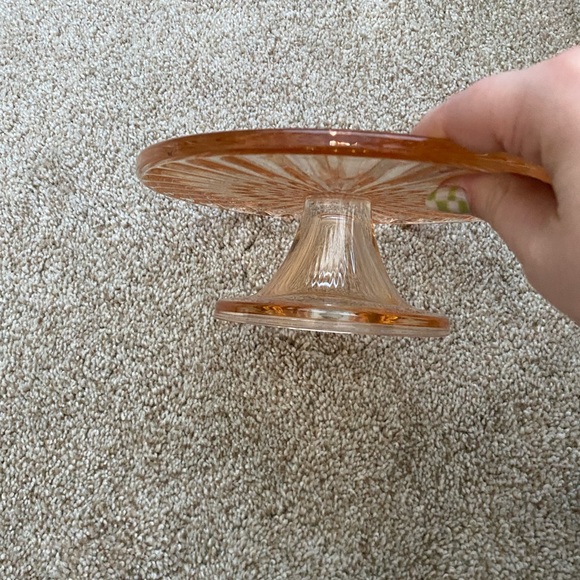 Elegant Glass Cake Stand - Picture 4 of 5